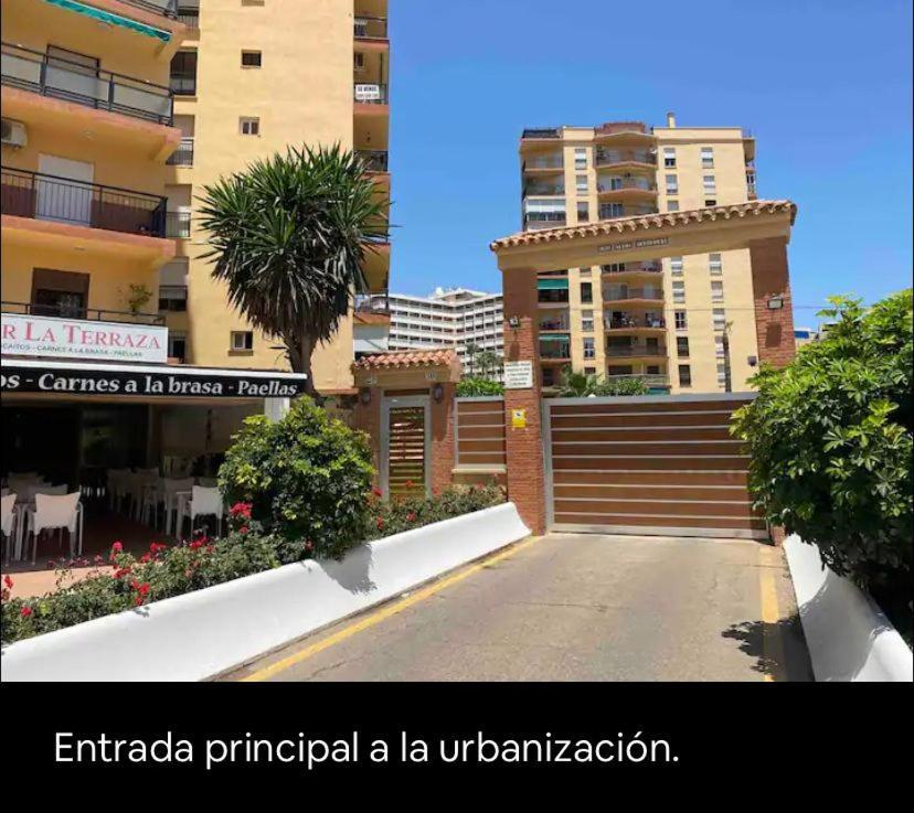 Apartamento Paseo Maritimo De Playamar Torremolinos Exterior foto