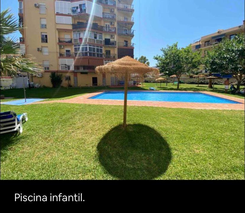 Apartamento Paseo Maritimo De Playamar Torremolinos Exterior foto